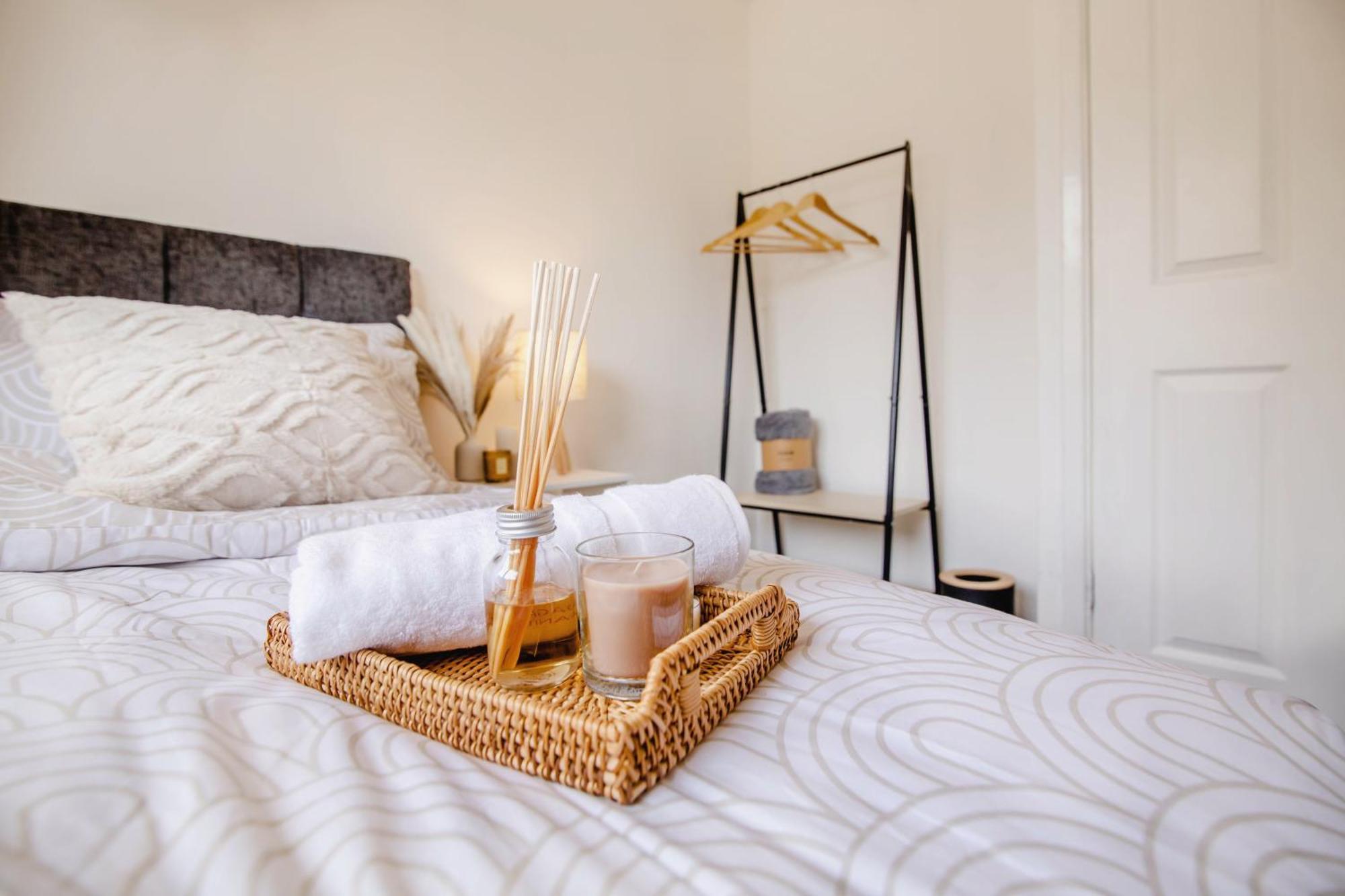 Serene Boho Retreat: White Oak Charm House 7Ppl Шефилд Екстериор снимка