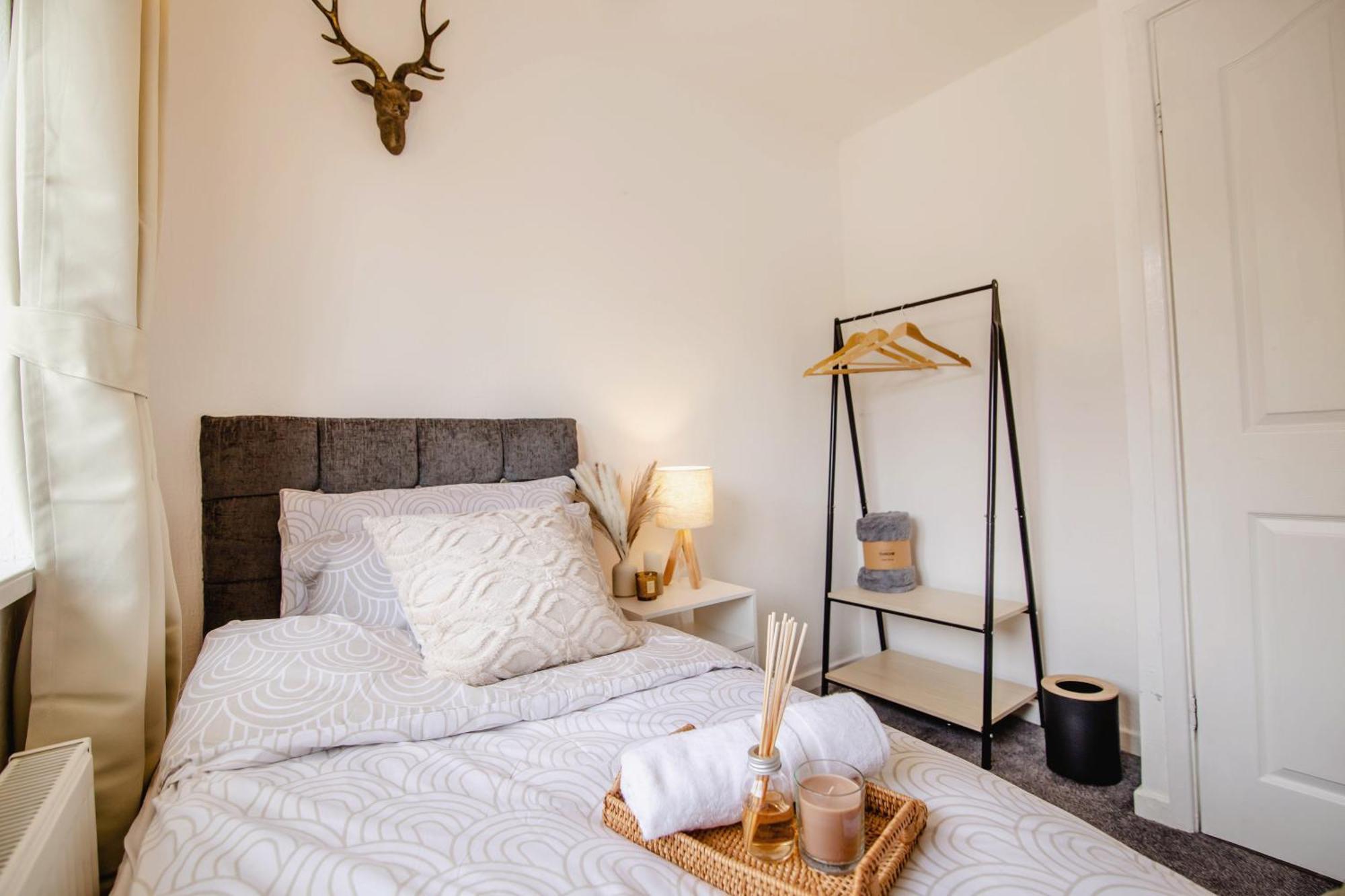 Serene Boho Retreat: White Oak Charm House 7Ppl Шефилд Екстериор снимка